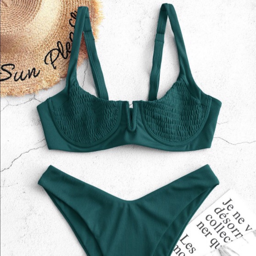 Dark green tie back underwire bikini